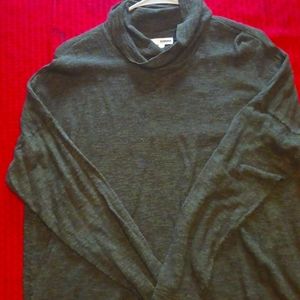 Sonoma goods for life  forest green turtle neck long sleeve